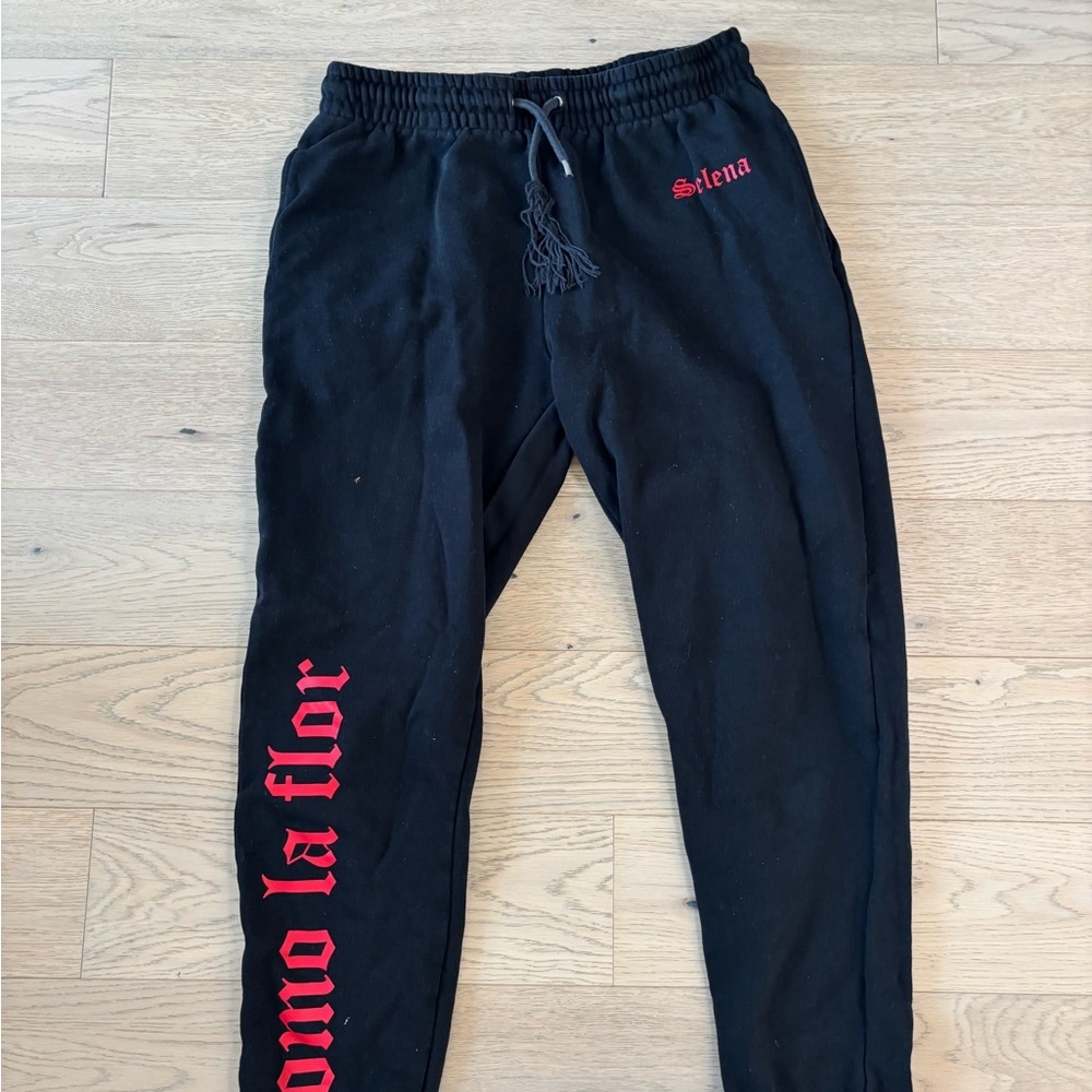 Selena Women’s Joggers with Red Print